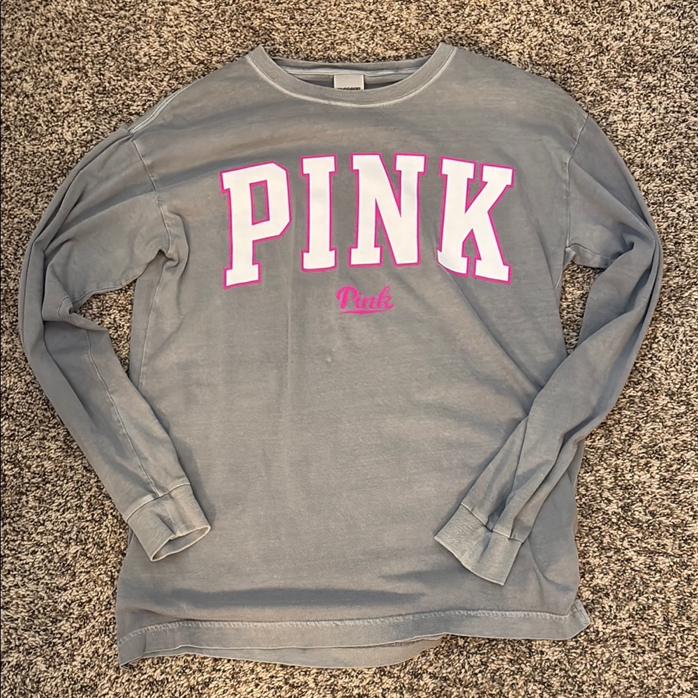 PINK Victoria's Secret Gray Long Sleeve Tee with Pink Logo